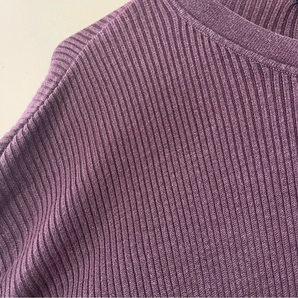 Barracuda MENS silk and cotton v neck plum sweater size XL
